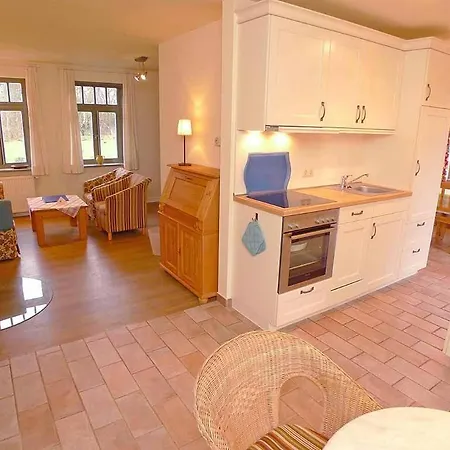 Ferienhaussiedlung Strandperlen Sanddornhof 8b * Wustrow (Fischland)