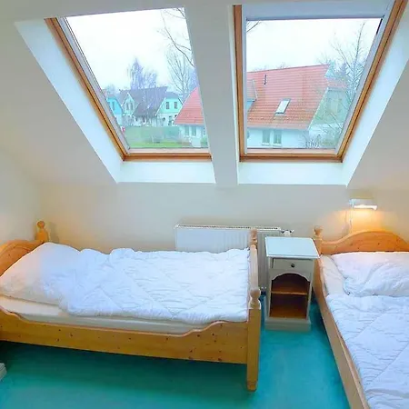 別荘 Ferienhaussiedlung Strandperlen Sanddornhof 8b ヴストロ