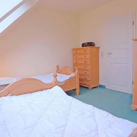 Ferienhaussiedlung Strandperlen Sanddornhof 8b * Wustrow (Fischland)